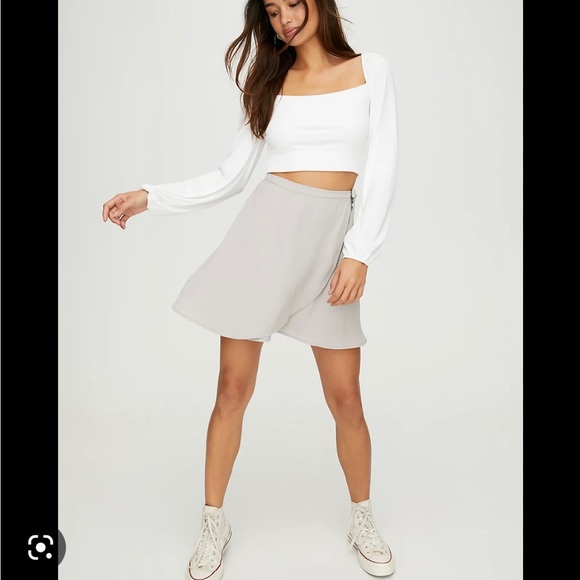 New with tags Aritzia Sunday Best skirt - Picture 1 of 10
